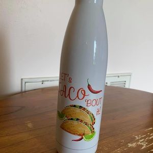 Stainless steel water bottle